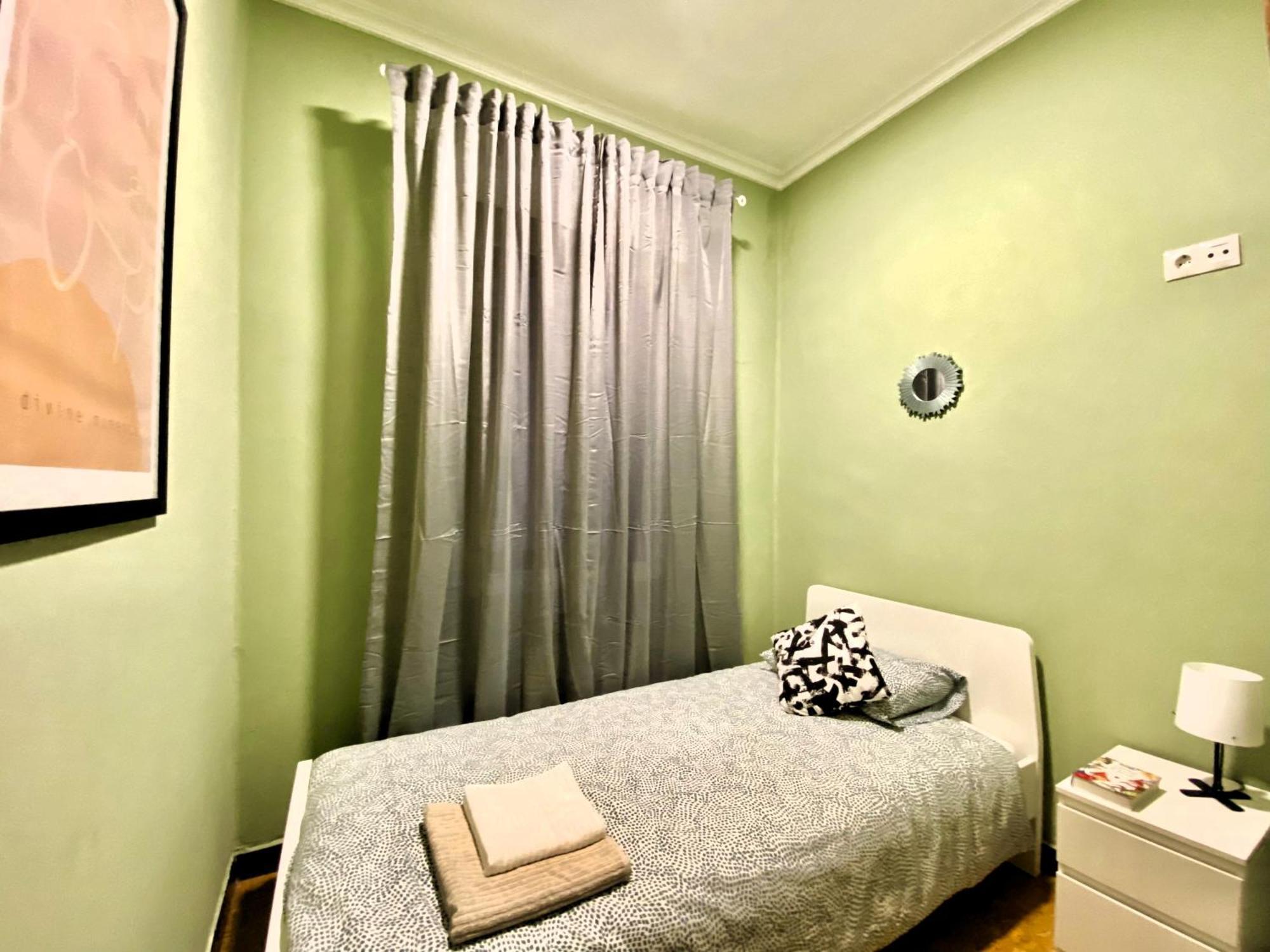 Amplio Apartamento Con Dos Patios Gijón Buitenkant foto