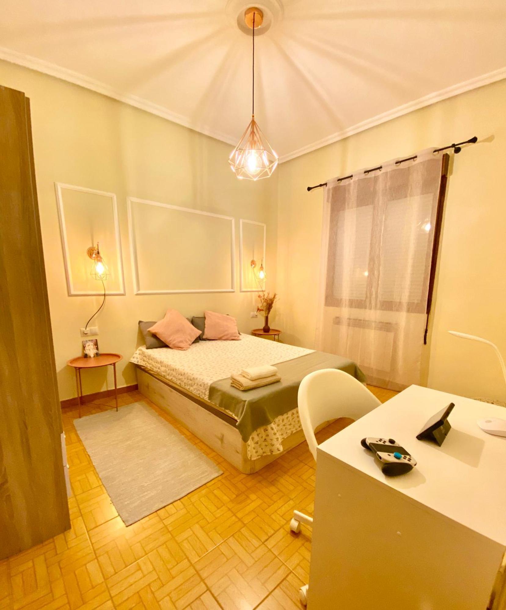 Amplio Apartamento Con Dos Patios Gijón Buitenkant foto